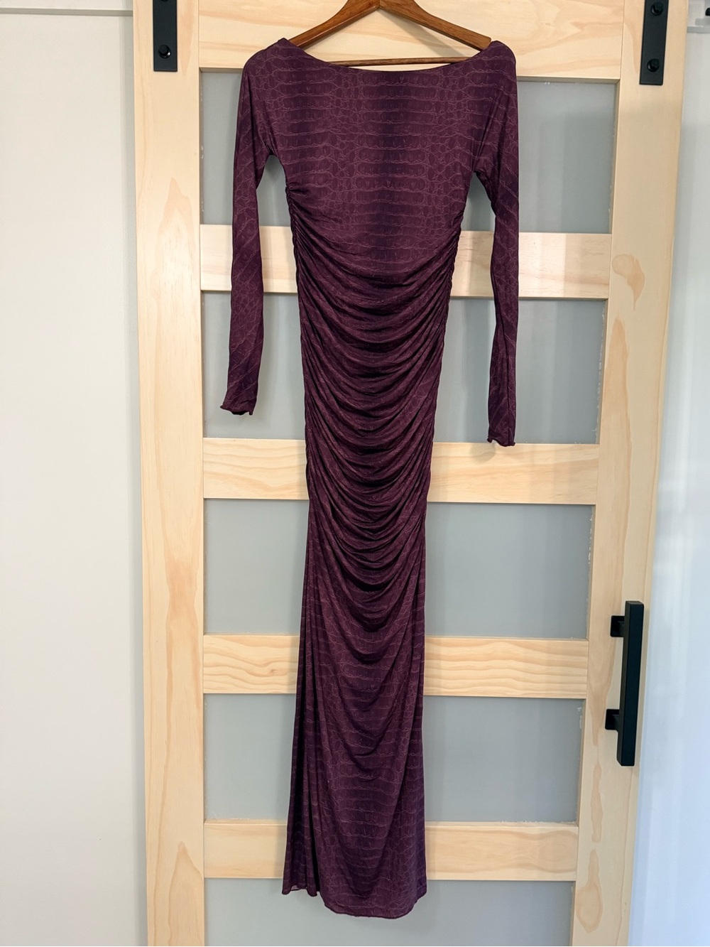 Naked Wardrobe Plum Snake Print Off Shoulder Ruched Maxi Dress Medium - Picture 4 of 5